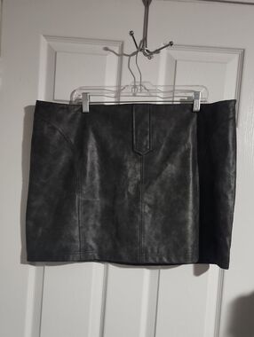 Steve Madden Dark Grey Faux Leather Mini Skirt